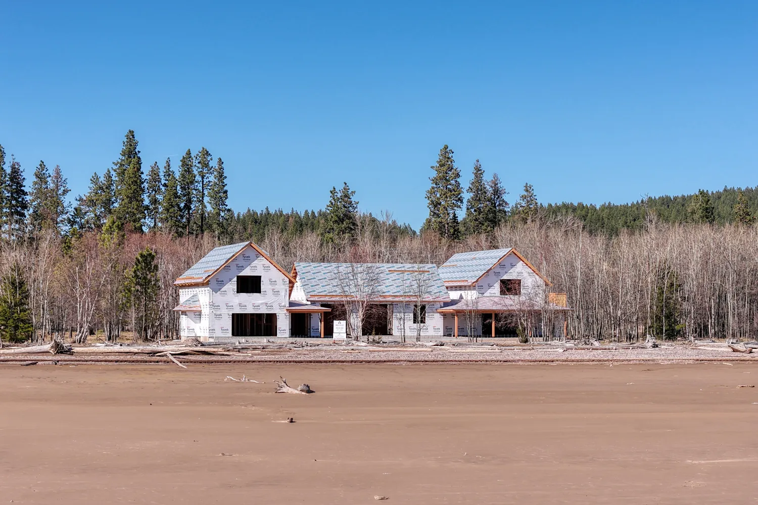 lakefront home construction Flathead Valley