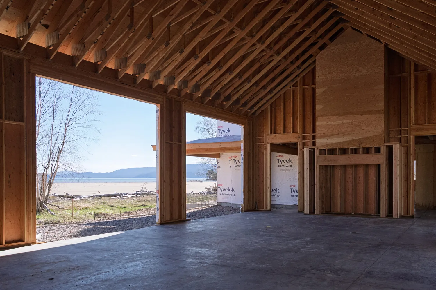 Flathead Lake home build architectural detail